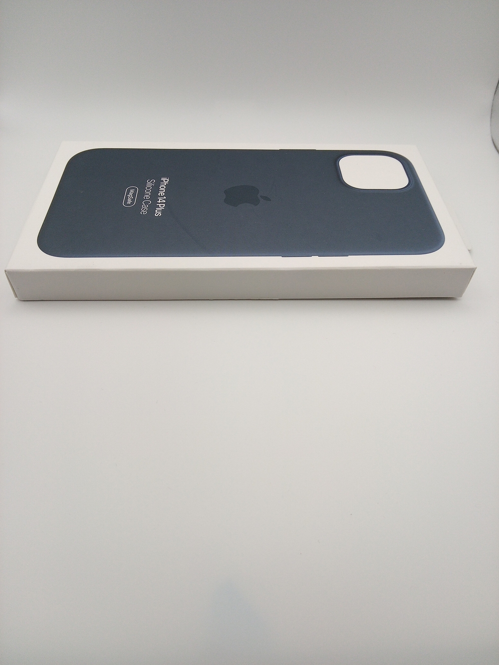 Apple Silicone Case – iPhone 14 Plus – Storm Blue – MagSafe – NWT - Picture 10 of 10